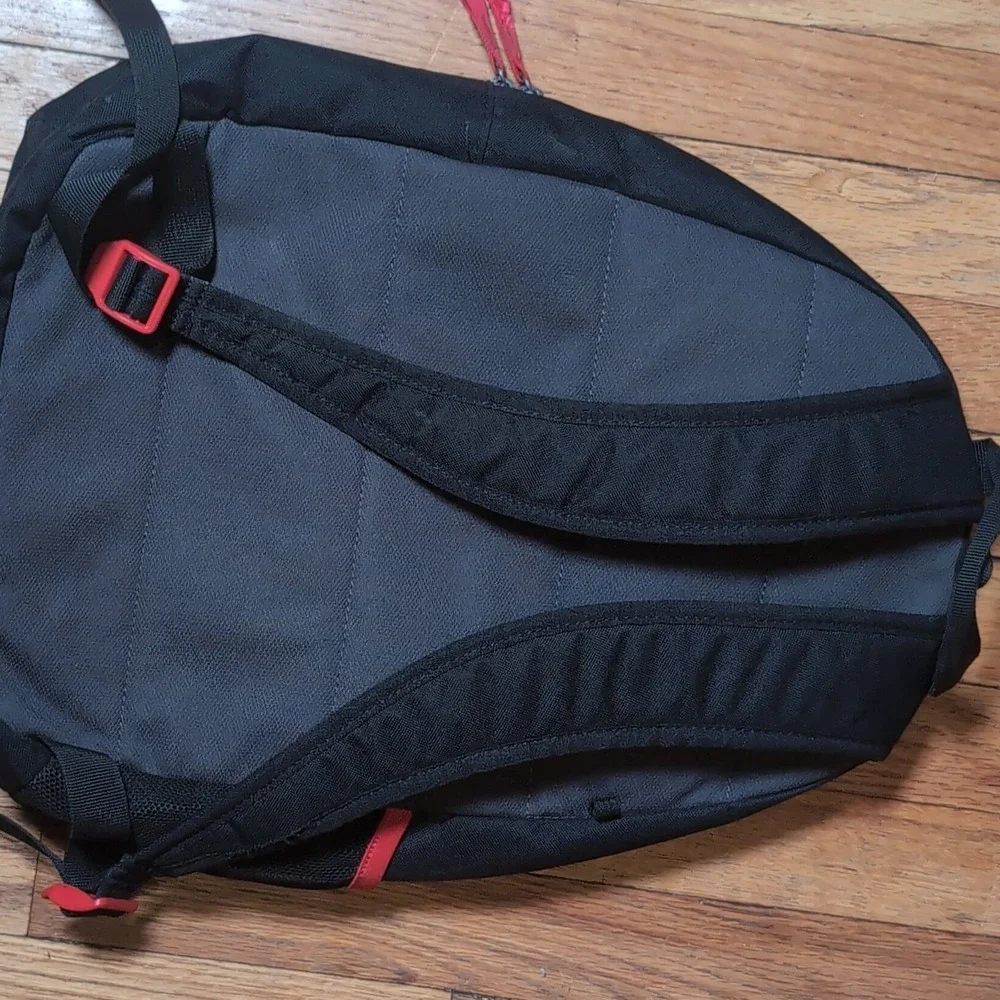 Nike Backpack Black Red 17x14 Travel Bag Men's Polyester